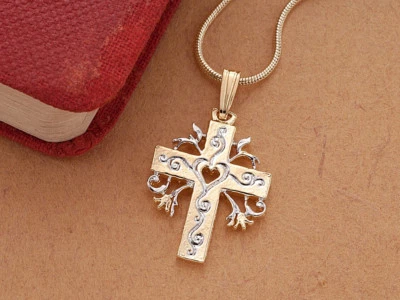 Colgante Cruz y Collar Cruz y Corazones Medallón 5/8" Diámetro (# 875B) Foto 1 de 3