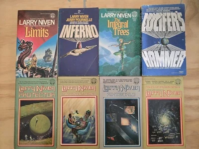 Larry Niven - 8 Book Paperback Lot Foto 1 de 2