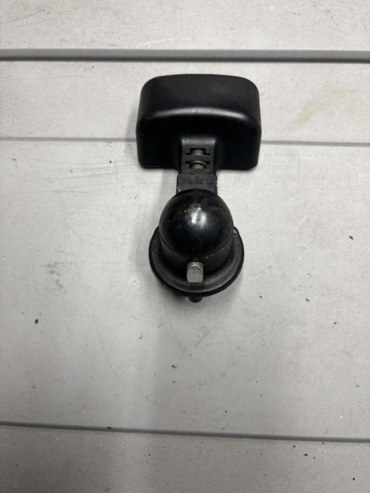 2004 KAWASAKI JET SKI ULTRA 150 JH1200 TRAVA DE BLOQUEIO DE ASSENTO 27016-3744-6Z - Imagem 1 de 3