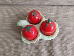 VINTAGE CARLTON WARE GREEN LETTUCE TOMATO CRUET SET SALT PEPPER & MUSTARD - Picture 1 of 13