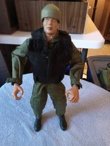 Vintage 2000 21st Century GI Joe Type Actionfigur mit Zubehör - Bild 1 von 9