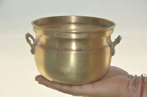 Vintage Brass Handcrafted Solid Heavy Dish Bowl, Nice Patina - Picture 1 of 8