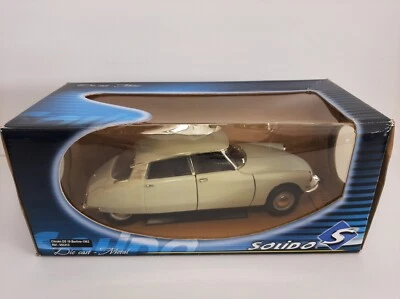 Voiture CITROËN DS 19 Berline 1963 - Echelle 1/18 - Solido - Photo 1/4