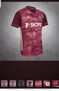 leeds united replica football shirts