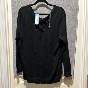 NWT Love Ellie Stitch Fix Women’s Black Mia Back Detail Pullover Size 2X - Picture 1 of 4