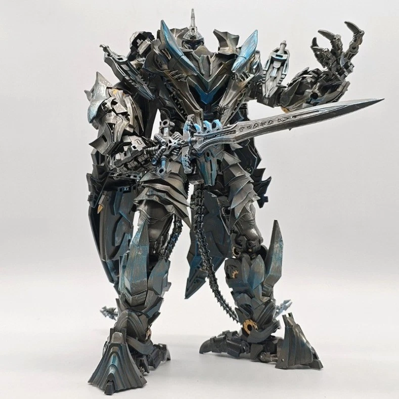 Baiwei TW-1104 Strafe Pterosaur Transformabl Toys Model Action Figure Collection - Image 1 of 4