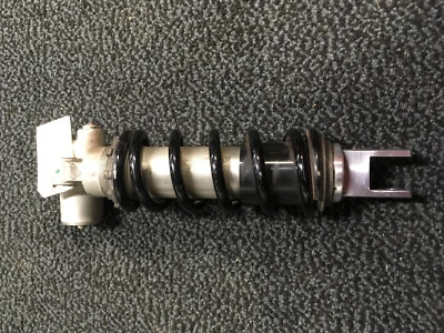 Amortiguador trasero Suzuki GSXR 750 K1 2001 usado fabricante original buen estado 62100-39F10 Foto 1 de 4