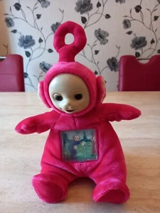 RARO!***TOMY1996 TELETUBBIES MUSICAL DESPLAZAMIENTO TELLY TUMMY PO***TINKY/LAA/DIPSY - Imagen 1 de 4