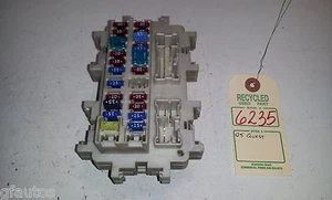 2005 Nissan Quest Under Dash Fuse Box OEM 2975 ZF00A #6235 - Picture 1 of 8
