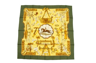 Bufanda de seda Hermès Carre 90 Copeaux en verde oliva y multicolor Foto 1 de 4