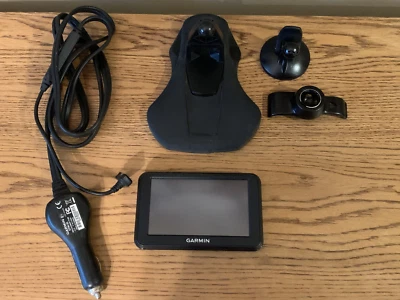 GARMIN NÜVI 40LM GPS Navigator Bundle 4.3" Touchscreen + Dash non slide holder - Image 1 of 4