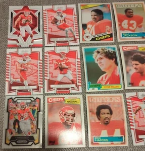 17 kc Chefs Fußballkarten Team Lot keine Duplikate 1984-2023 - Bild 1 von 3