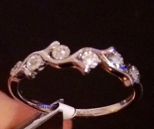 ANELLO FEDE NUZIALE MEZZA ETERNITÀ DIAMANTI NATURALI ART NOUVEAU ORO BIANCO 14K - Foto 1 di 9
