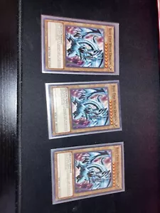 3 YuGiOh LED3-EN006 BLUE-EYES WHITE DRAGON  Cards - Picture 1 of 1