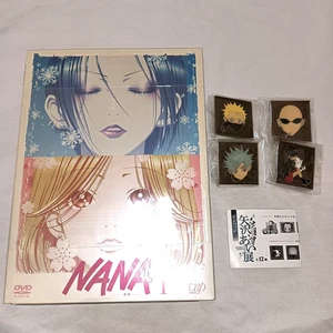 Pin insignia de exposición Ai Yazawa serie NANA conjunto completo y DVD de NANA edición limitada. - Imagen 1 de 11