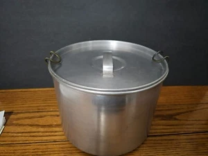 VINTAGE (NEW) ALUMINUM STOVETOP/CAMPFIRE DEEP FRYER - Picture 1 of 9