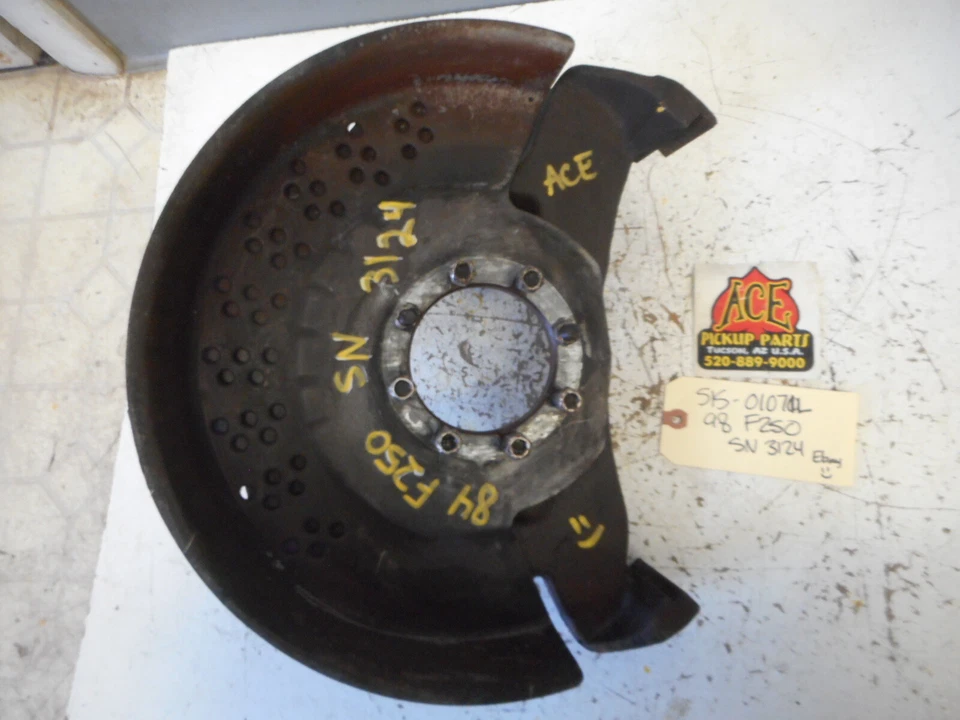 1980-1984 Ford F250 1981 Ford F350 Left (Driver) Knuckle OEM Foto 1 de 4