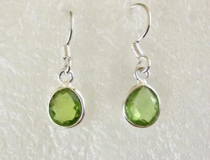 Peridot Dangle Earrings / 925 Sterling Silver / 1 inch long / 3.06cts - Picture 1 of 2