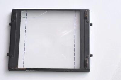 Mamiya RB67 Focusing Screen Matte *Cracked* - Image 1 of 2