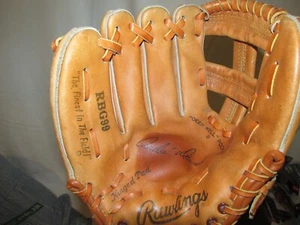 RAWLINGS ANDRE DAWSON YOUTH BASEBALL GLOVE RBG99 LHT LEATHER 10 INCH PREOWNED - Picture 1 of 4