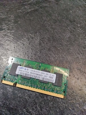 Samsung  1GB (M470T2864QZ3-CF7  PC2-6400 (DDR2-800), DDR2 RAM, 800 MHz)  - Image 1 of 3