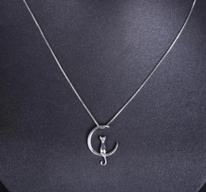Super Adorable Kitten Cat & Moon Silver Pendant Chain Necklace - Picture 1 of 3