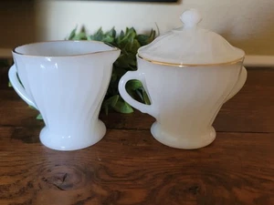 Vintage Anchor Hocking Fire King Milk Glass Swirl Creamer Sugar Bowl Gold Trim - Picture 1 of 16