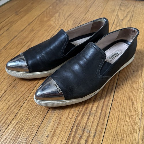 Mocassini MIU MIU neri in pelle e metallo da donna taglia 7 5 (38) scarpe firmate