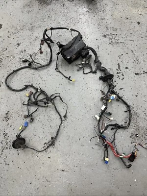 2003-05 Toyota 4Runner 4.0L Engine Bay Wire Harness With Fuse Box OEM - Image 1 of 4