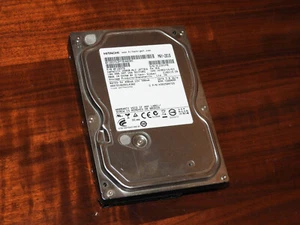 Hitachi 0F10379 MLC: JPT39C 250GB - Afbeelding 1 van 6