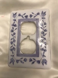 “Blue Flowers” Plug Cover - (year 2000 classic) porcelain - Picture 1 of 2