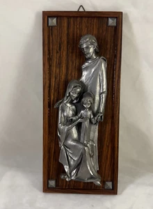 VTG Peltro Cesellato A Mano Jesus Mary Joseph Pewter Catholic Wall Plaque 3 D - Picture 1 of 8