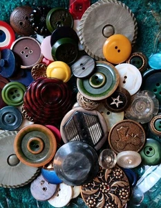 Mixed Vtg Buttons Lot L Variety Of Sizes, Colors, Types Crafts, Sewing, Assorted - Picture 1 of 7