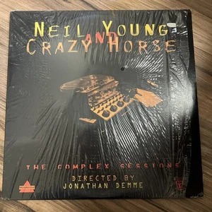NEIL YOUNG AND CRAZY HORSE THE COMPLEX SESSIONS LASERDISC - Imagen 1 de 3