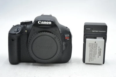 Cuerpo de cámara digital Canon EOS Rebel T3i 18 MP (82.436 obturadores) Foto 1 de 4