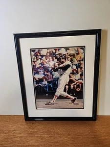 Frank Robinson '66 Autographed 8x10 Framed Photo - Picture 1 of 6