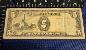 WW2 5 Japanese Pesos From The Philippines 1942-1945 Vintage Invasion Money - Picture 1 of 2