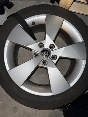 Skoda Originale Alufelgen mit Sommerreifen   - Bild 1 von 4