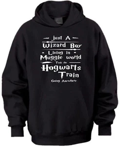 JUST A WIZARD BOY LIVING IN A MUGGLE HARRY POTTER WEIHNACHTSGESCHENK GEBURTSTAG KINDER HOODIE - Bild 1 von 1