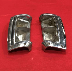 GENUINE FORD XW FALCON FRONT INDICATOR HOUSINGS PAIR USED FAIRMONT - Picture 1 of 16