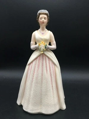 ROYAL DOULTON HER MAJESTY QUEEN ELIZABETH II FIGURINE 261/3500 HN3440 R2863 - Image 1 of 4