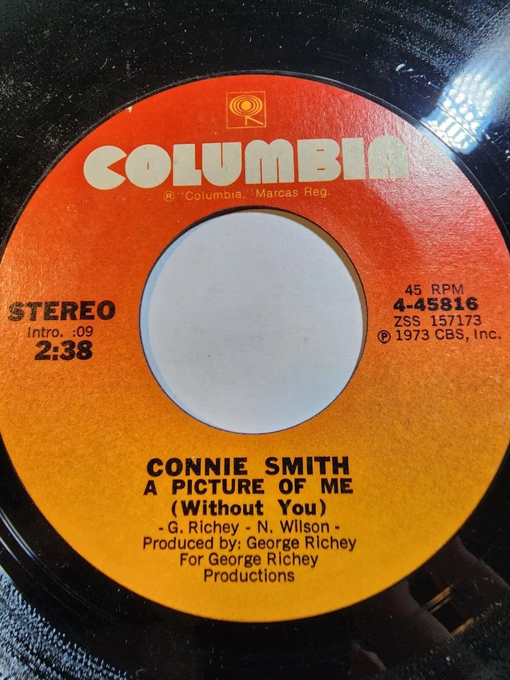 CONNIE SMITH - A PICTURE OF ME / YOU'VE GOT ME - 1973 7" 45rpm VG+ F242 - Image 1 of 1