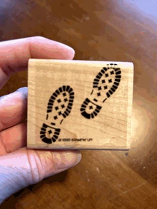 1998 Stampin Up! Rubber Stamp BOOT FOOTPRINTS Hiking Walking Outdoors Tracks - Picture 1 of 2