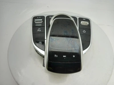 Centralina interruttore navigatore satellitare radio MERCEDES CLASSE C 2014-2021  - Immagine 1 di 4