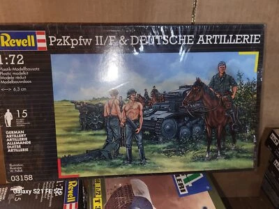 Revell PzKpfw II/F Tank & German Artillery Figures Model Kit 1/72 #03158 - Image 1 of 2
