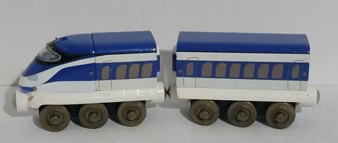 Chuggington Wooden Hanzo Train & Passenger Coach Wagon Cover