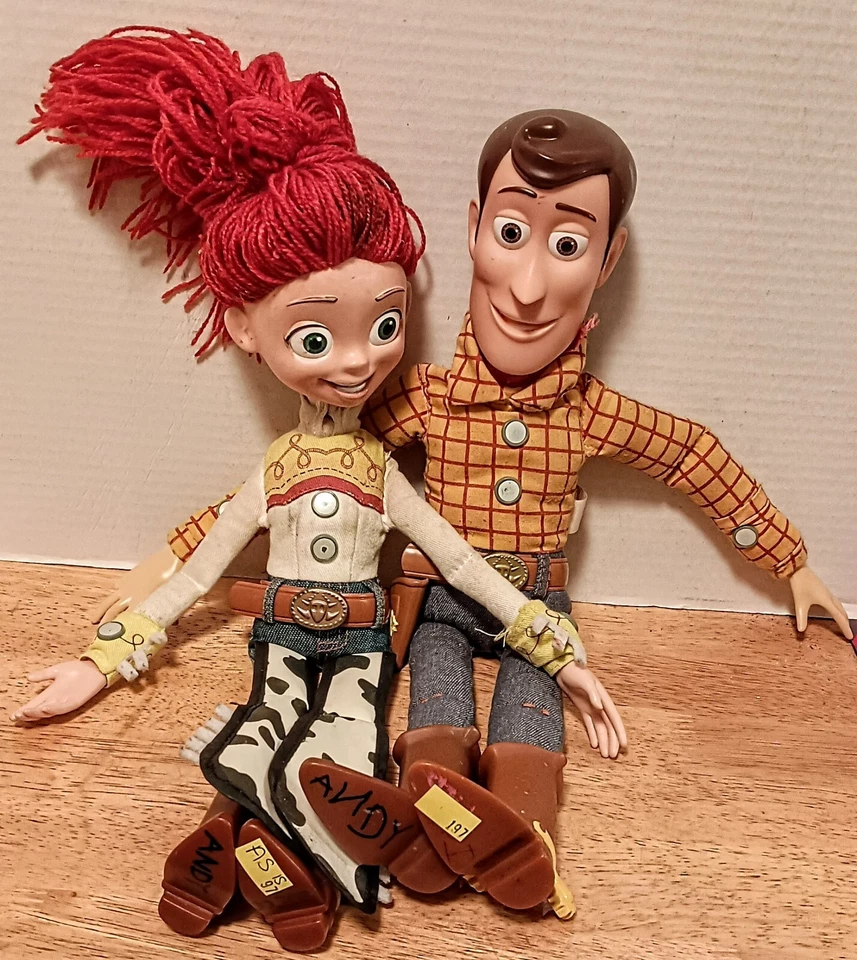 Muñeca WOODY & JESSIE Vaquera Tirar-String Talking 15" Disney Pixar No 🔇 ¡¡¡Leer!!!! Foto 1 de 4