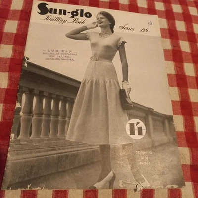 😇 Sun-glo Womens Series 119 Vintage Knitting pattern Lady Woman Book B&W Old  - image 1 of 4