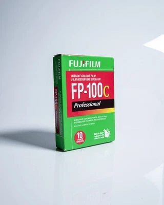 Fujifilm FP-100C профессиональная мгновенная пленка - срок годности 2018 - холодное хранение - запечатанная коробка - Изображение 1 из 4
