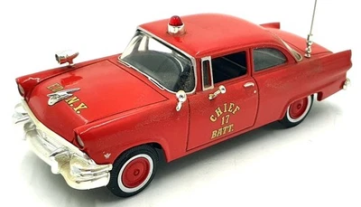 First Gear 1/34 Scale 19-2002 - 1956 Ford Tudor Chief's Car - F.D.N.Y - Image 1 of 4